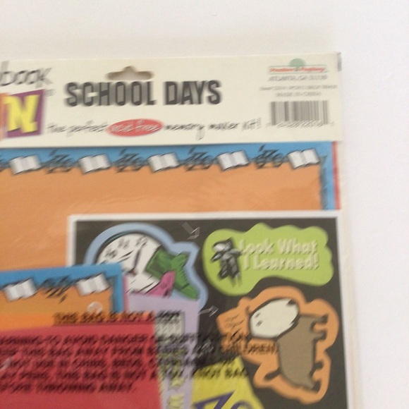 SCRAPBOOK SCHOOL DAYS KIT NWT 8.5 x 11 PAGES NWT - Picture 3 of 12